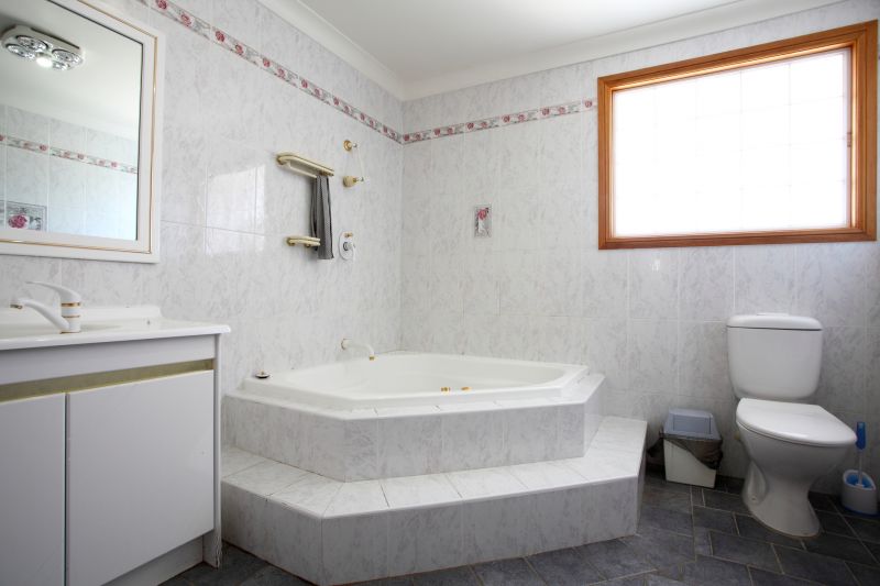 Cost of Bathtub Installation in Round Lake, IL